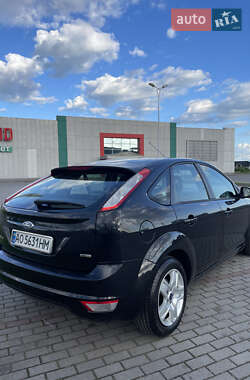 Хетчбек Ford Focus 2010 в 