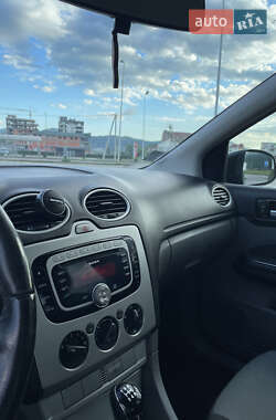 Хетчбек Ford Focus 2010 в 