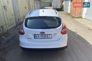 Хетчбек Ford Focus 2011 в 