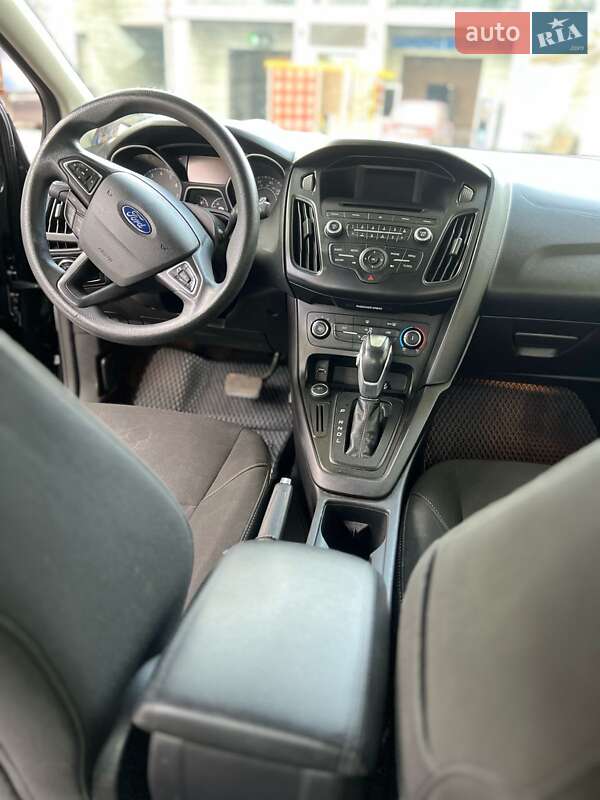 Седан Ford Focus 2015 в Красилове