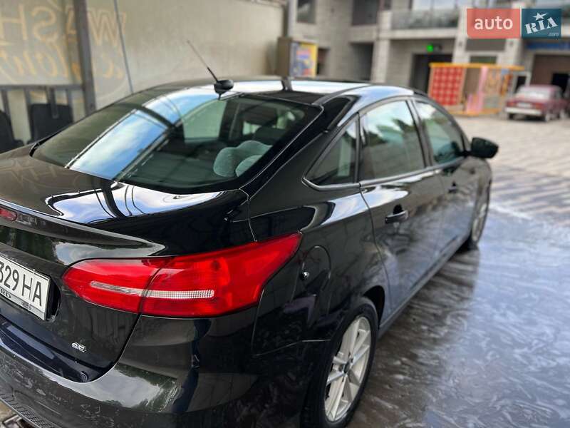 Седан Ford Focus 2015 в Красилове