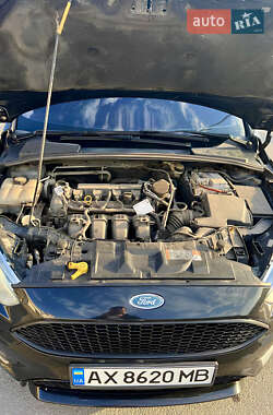 Седан Ford Focus 2015 в 