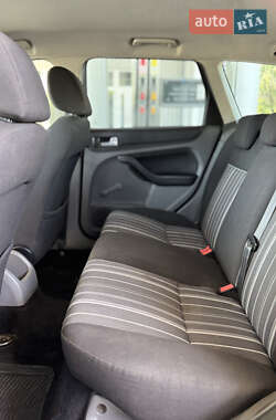Универсал Ford Focus 2010 в 