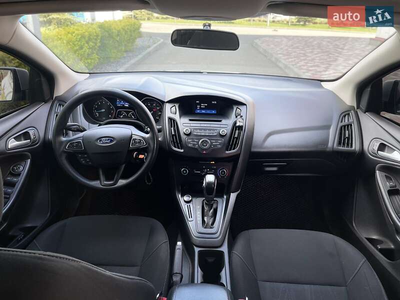 Седан Ford Focus 2015 в Дніпрі