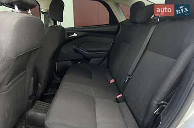 Седан Ford Focus 2015 в 