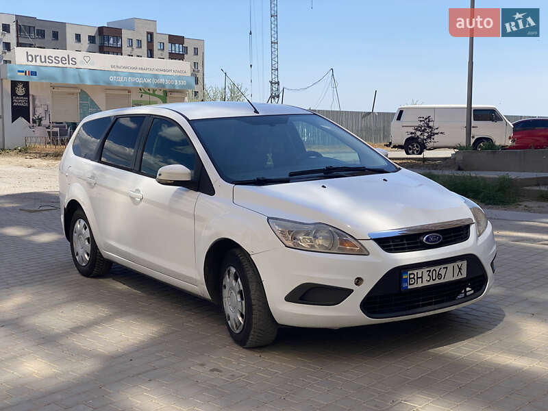 Универсал Ford Focus 2010 в 