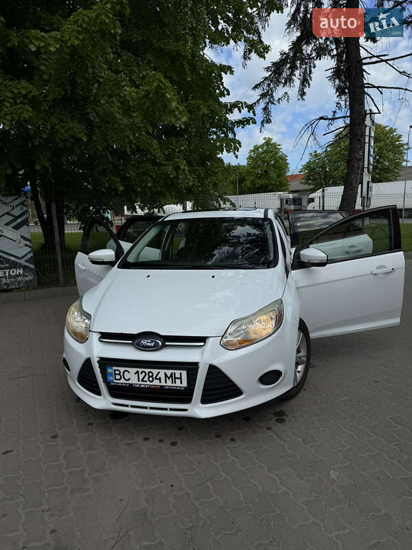 Седан Ford Focus 2014 в Каменке-Бугской