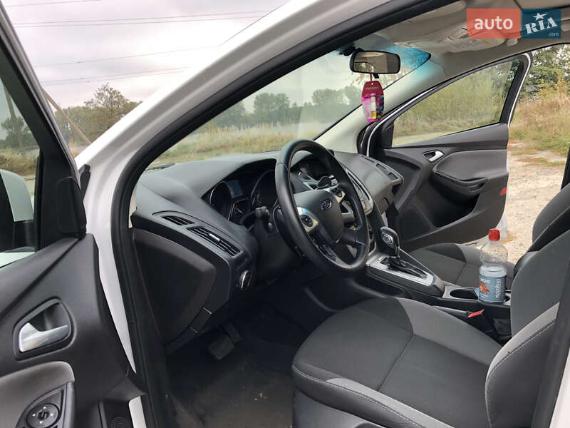 Седан Ford Focus 2014 в Каменке-Бугской