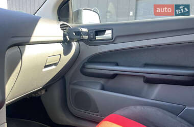 Хэтчбек Ford Focus 2009 в 