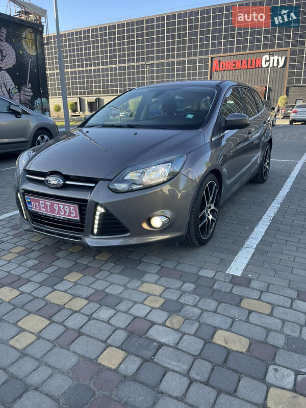 Универсал Ford Focus 2012 в 