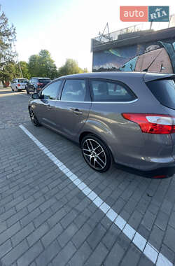 Универсал Ford Focus 2012 в 