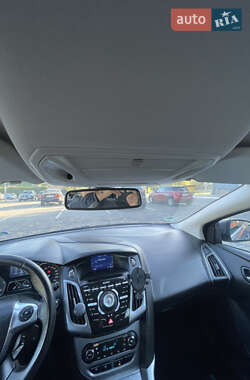 Универсал Ford Focus 2012 в 