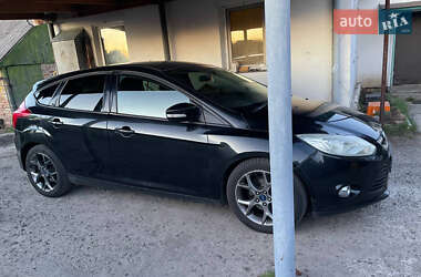 Хэтчбек Ford Focus 2014 в 