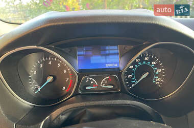 Хэтчбек Ford Focus 2014 в 