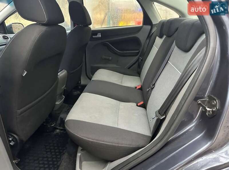 Седан Ford Focus 2010 в Киеве