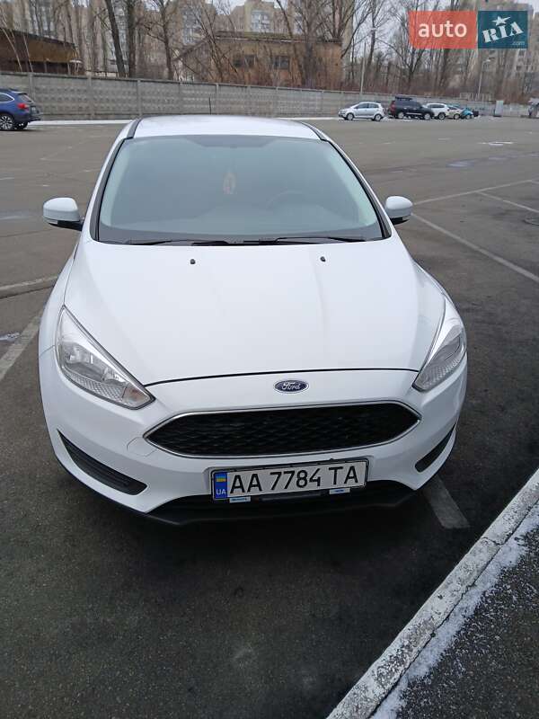 Седан Ford Focus 2017 в 