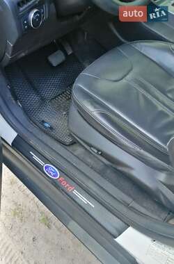Хэтчбек Ford Focus 2014 в 