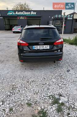 Універсал Ford Focus 2011 в 