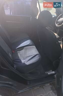 Хэтчбек Ford Focus 2001 в 