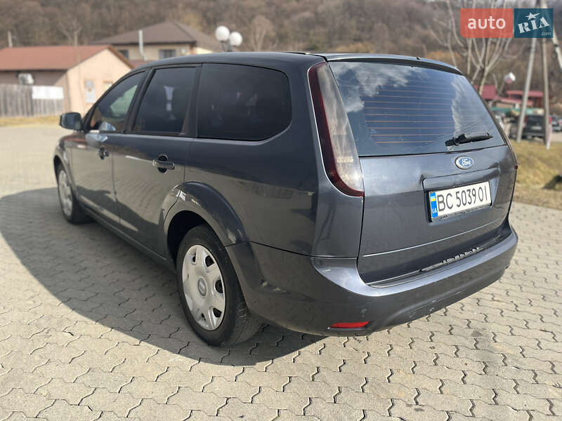 Універсал Ford Focus 2010 в Сваляві