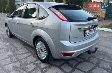 Хэтчбек Ford Focus 2009 в 