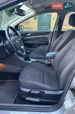 Хэтчбек Ford Focus 2009 в 