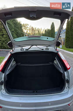 Хэтчбек Ford Focus 2009 в 