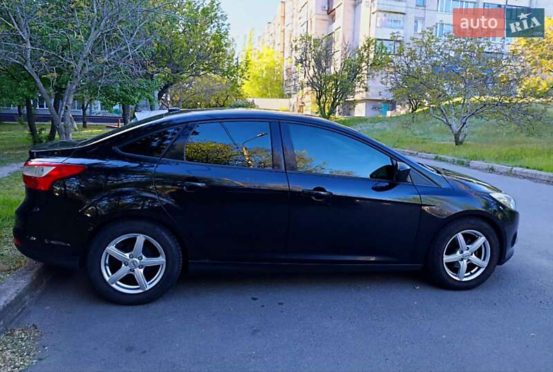 Седан Ford Focus 2012 в Запорожье фото 3 Седан Ford Focus 2012 в Запорожье