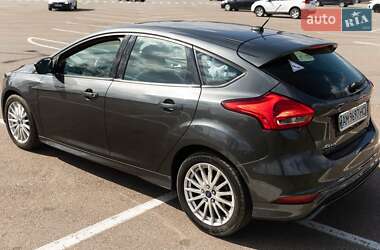 Хетчбек Ford Focus 2016 в 