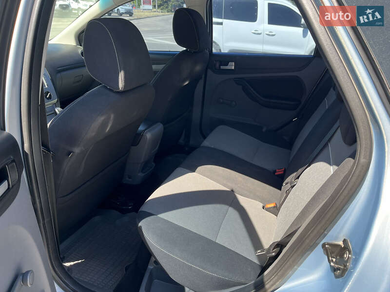 Седан Ford Focus 2010 в Днепре