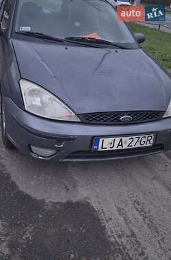 Хэтчбек Ford Focus 2002 в 