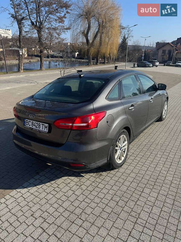 Седан Ford Focus 2015 в Львове