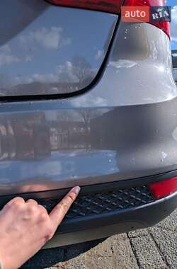 Седан Ford Focus 2013 в 
