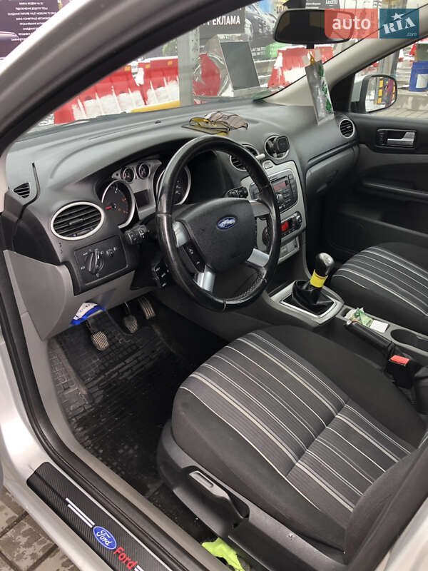 Универсал Ford Focus 2010 в Львове