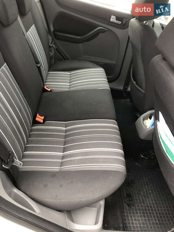 Универсал Ford Focus 2010 в Львове