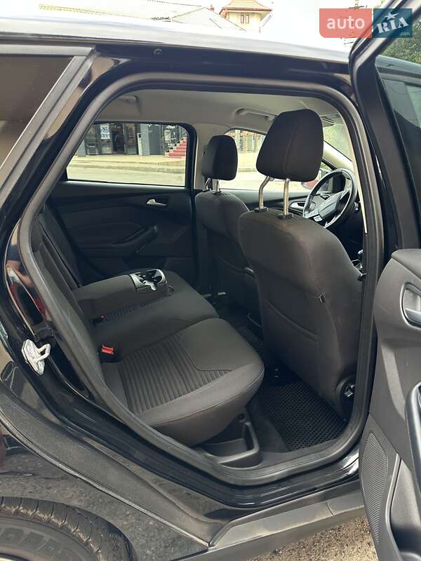 Универсал Ford Focus 2015 в Черновцах