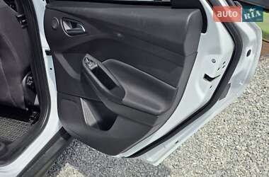 Седан Ford Focus 2011 в 