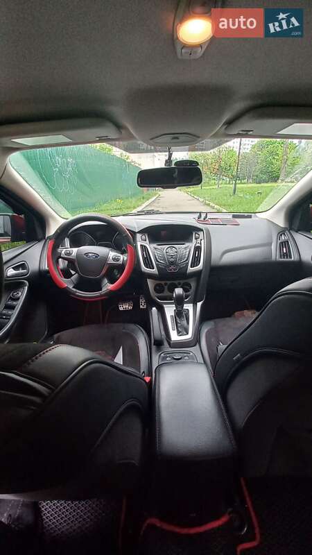 Седан Ford Focus 2014 в Києві