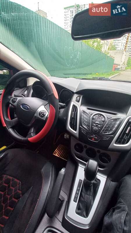 Седан Ford Focus 2014 в Києві