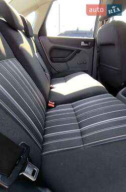 Седан Ford Focus 2008 в 