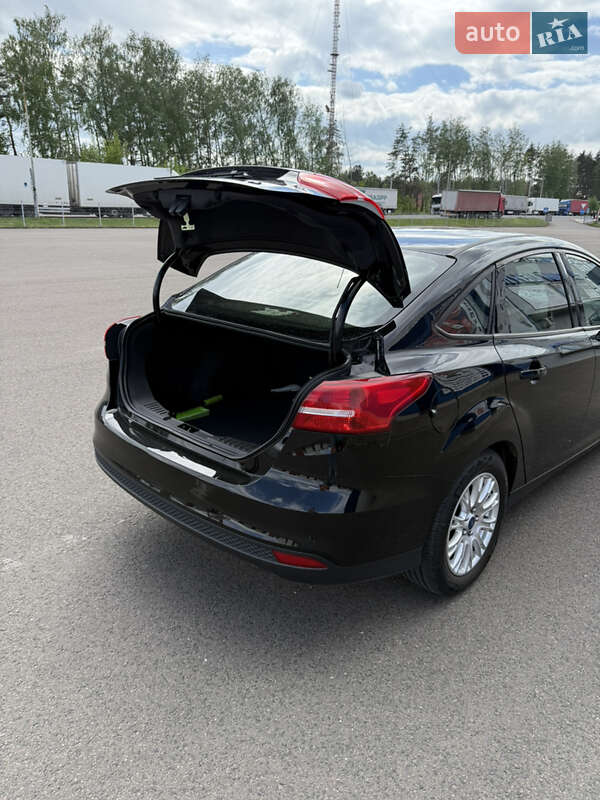 Седан Ford Focus 2017 в Ковеле