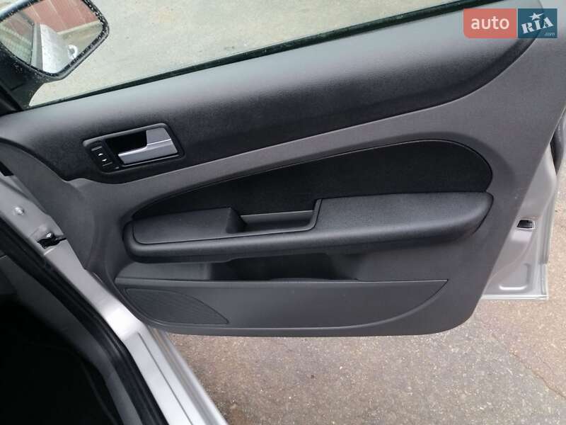 Универсал Ford Focus 2007 в Малине