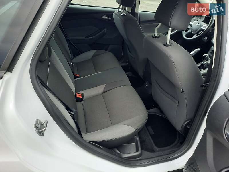 Универсал Ford Focus 2011 в Ровно