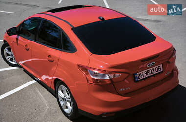 Седан Ford Focus 2013 в 