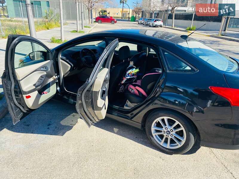 Седан Ford Focus 2015 в Києві