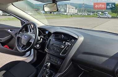 Хэтчбек Ford Focus 2015 в 