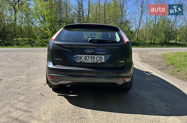 Хетчбек Ford Focus 2010 в 