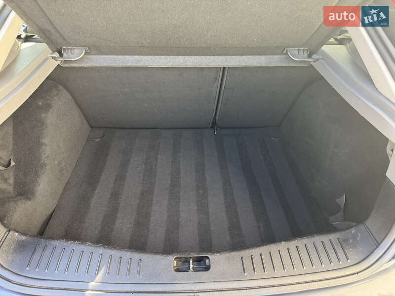 Хэтчбек Ford Focus 2010 в Радивилове