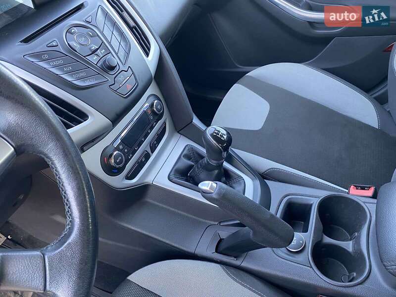 Хетчбек Ford Focus 2013 в Дніпрі