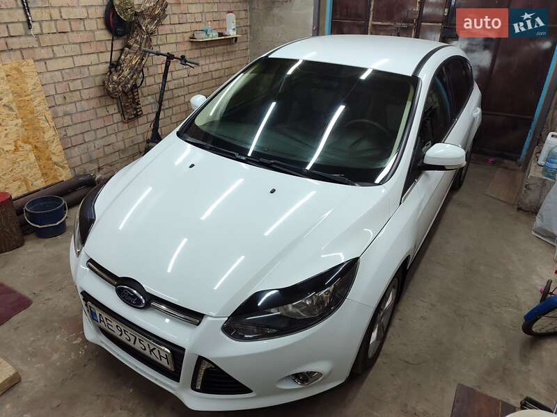 Хетчбек Ford Focus 2013 в Синельниковому